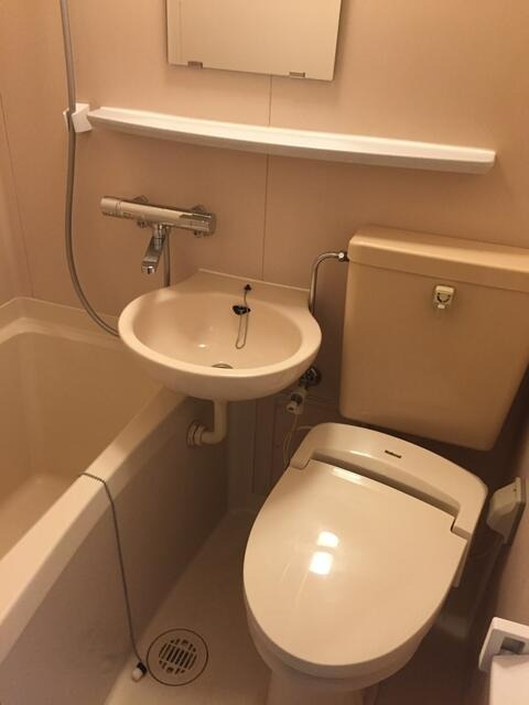 バス・シャワールーム