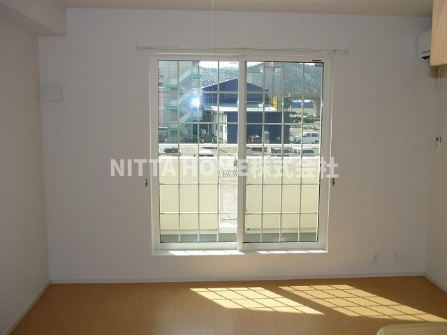 その他設備　大きな窓も嬉しい♪