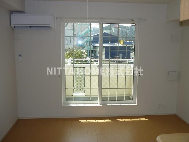 居室・リビング　リビングは１０帖です☆