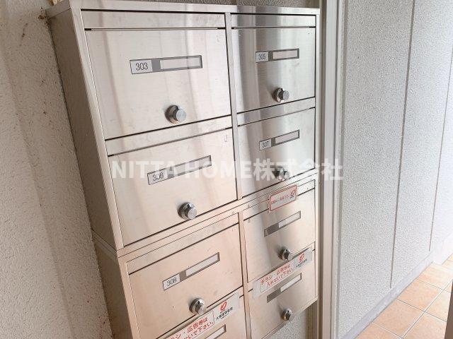 その他　集合ポストになります◆