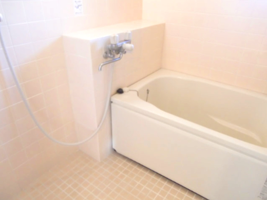 バス・シャワールーム　清潔のある浴室