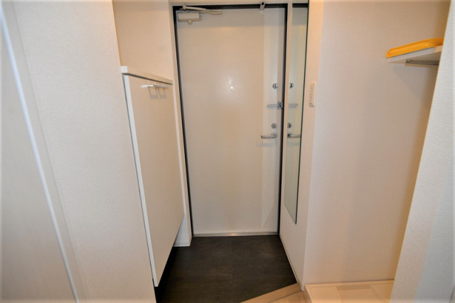 玄関　シンプルで使いやすい玄関です