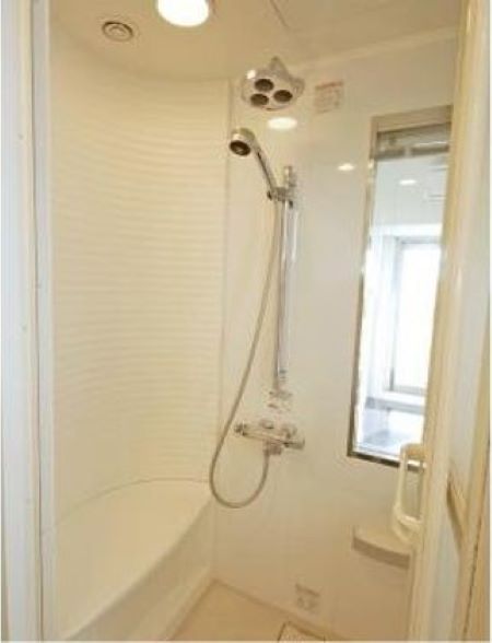 バス・シャワールーム　※別部屋参考写真