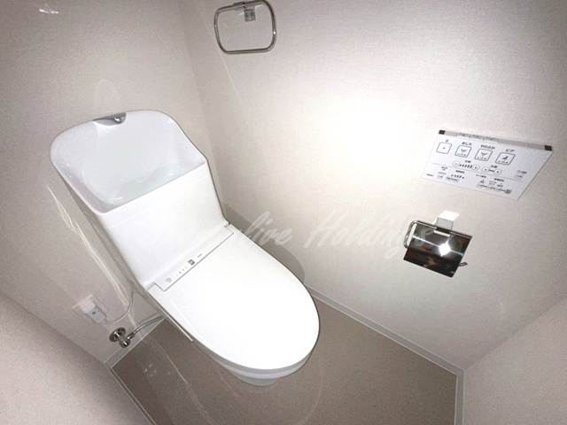 トイレ　温水洗浄便座付き♪※同施工別建物