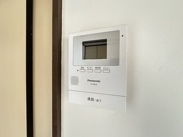 セキュリティ　リフォーム前のお部屋です