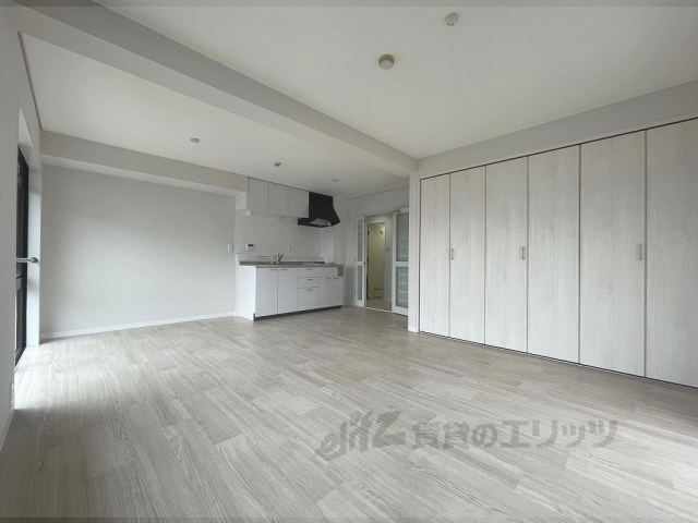 居室・リビング　リビング