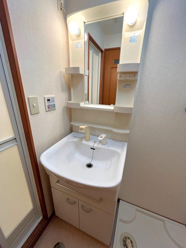 洗面設備　※代表タイプの写真のため実際と異なる場合がございます