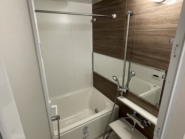 バス・シャワールーム　バスルーム