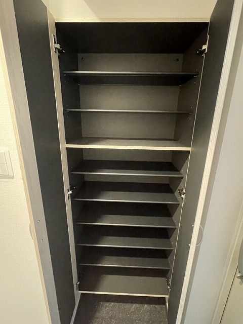 玄関　シューズボックス付き