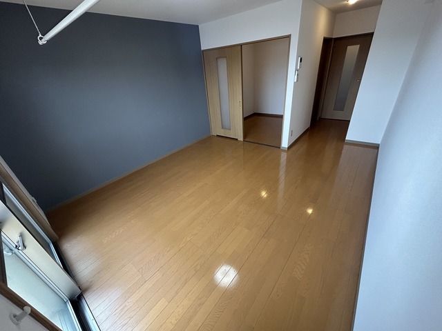 居室・リビング　※別のお部屋の参考写真です。