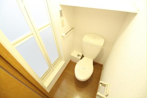 トイレ　セパレート仕様のトイレです♪