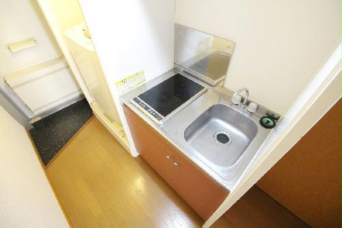 キッチン　２口コンロのラジエントヒーターはお手入れ簡単♪