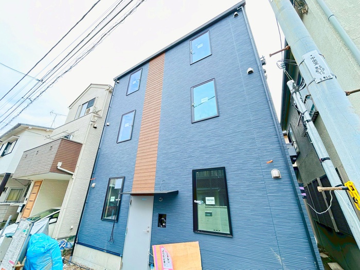 建物外観　建築中