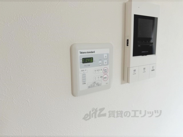その他設備　給湯器リモコン