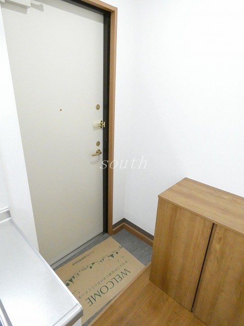玄関　シューズＢＯＸ付きの玄関