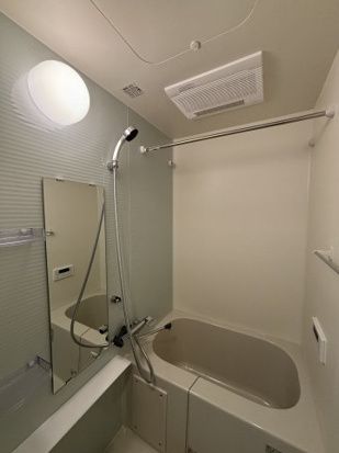 バス・シャワールーム　参考写真（同物件別部屋）