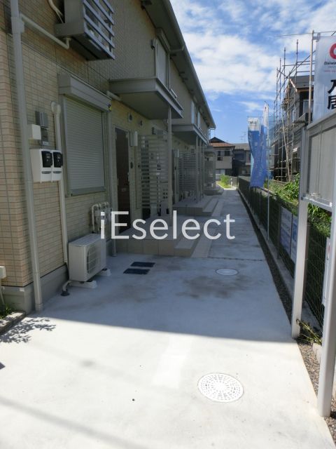 エントランス　玄関へのアプローチ