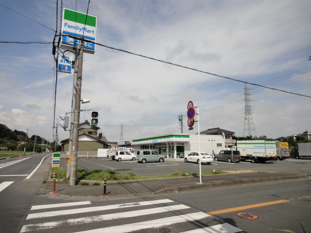 コンビニ　ファミリーマート 浜松和地町店（コンビニ）まで1128m