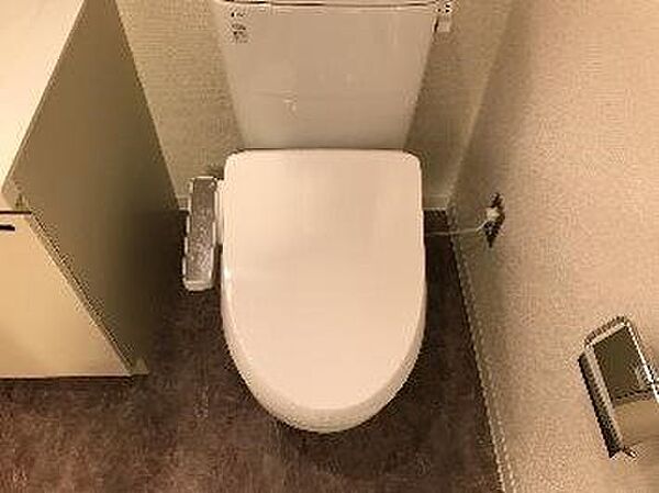 トイレ　※別部屋の参考写真です。