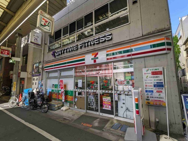 コンビニ　セブンイレブン品川小山４丁目店（コンビニ）まで300m