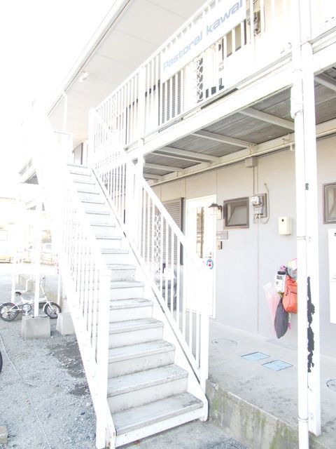 エントランス　★共用階段です★