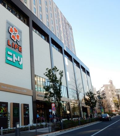 スーパー　ライフセントラルスクエア押上駅前店（スーパー）まで326m