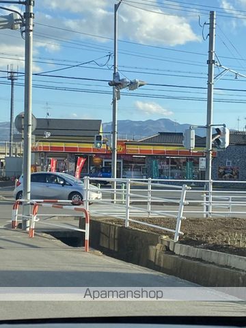 コンビニ　デイリーヤマザキ（コンビニ）まで868m