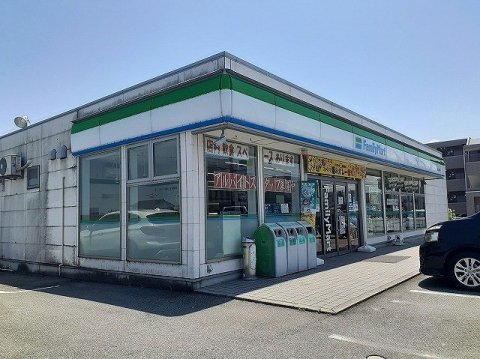コンビニ　ファミリーマート 富山金代店（コンビニ）まで1628m