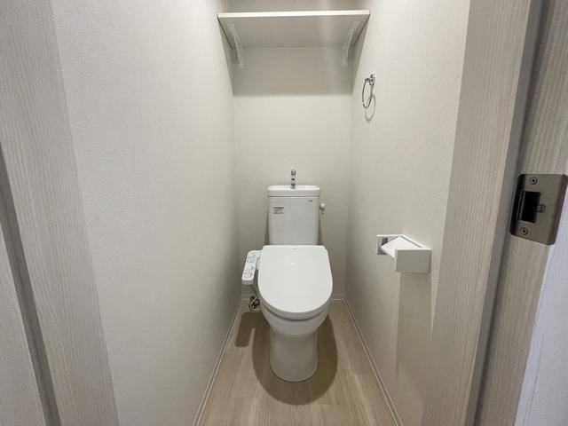 トイレ　ウォシュレット付きのトイレです。