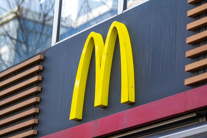 飲食店　マクドナルド（飲食店）まで476m