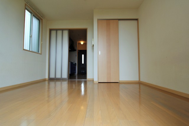 サーフサイドレジデンス須磨の居間写真