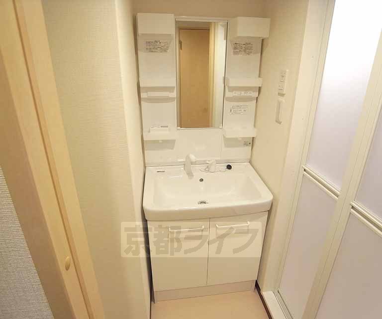 洗面設備　シャンプードレッサーです。