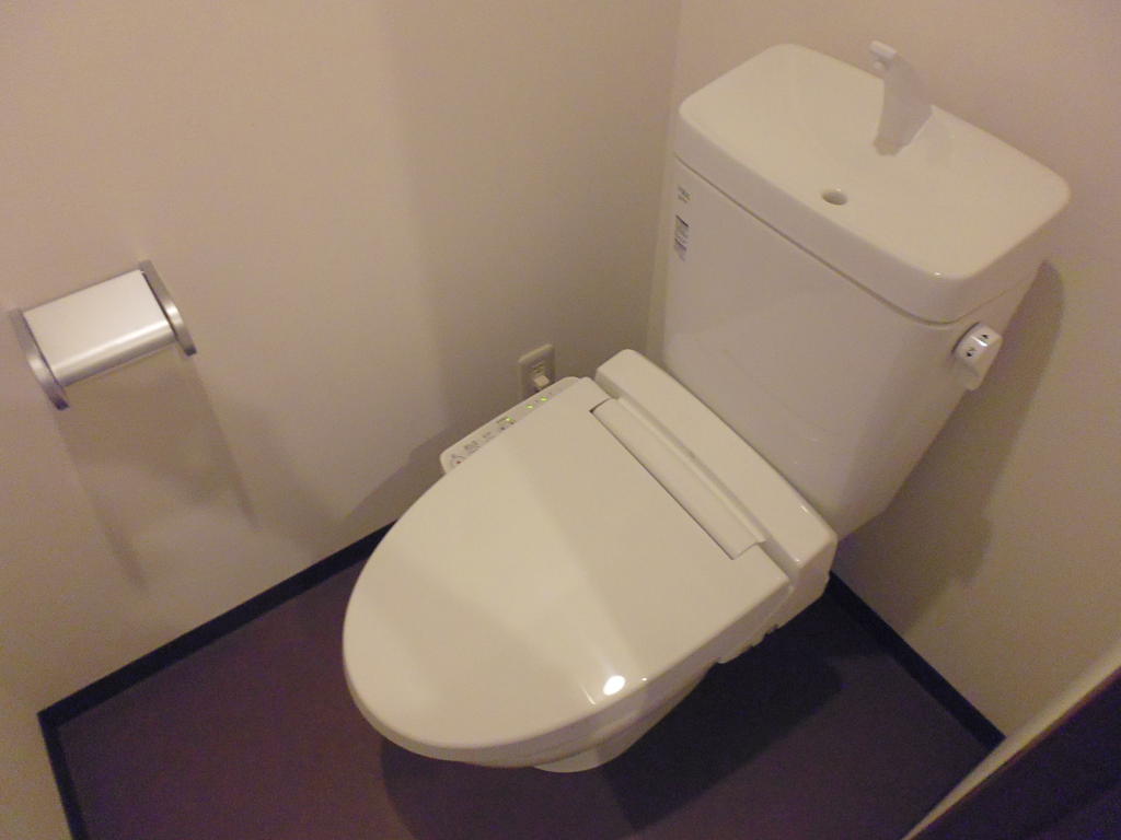 トイレ　ウォッシュレット付