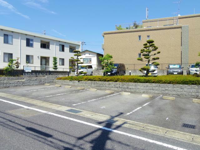 駐車場　駐車場
