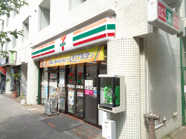 コンビニ　セブンイレブン 武蔵小金井本町2丁目店（コンビニ）まで638m