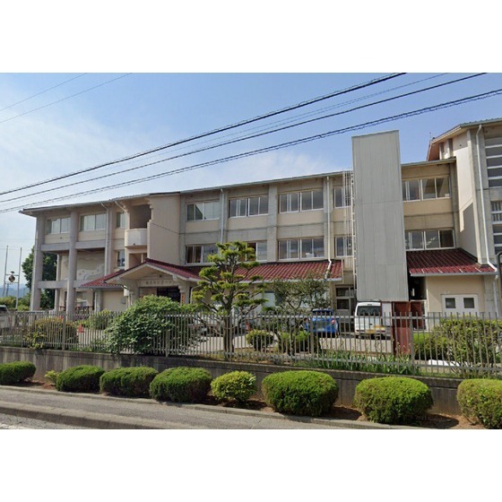 中学校　佐久市立東中学校（中学校）まで2387m