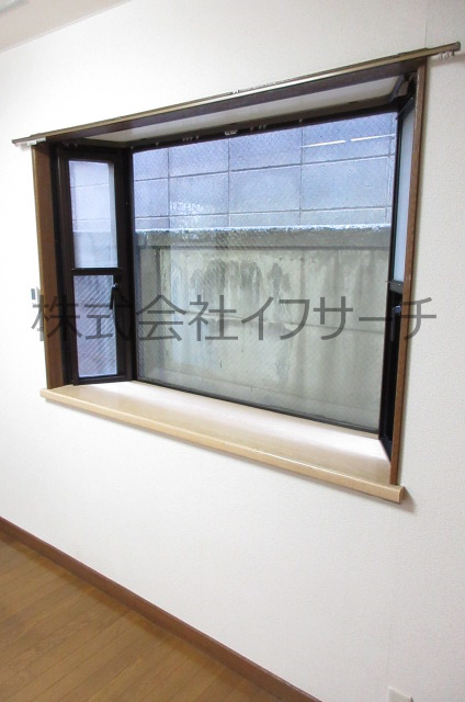 その他設備　出窓　当社担当撮影