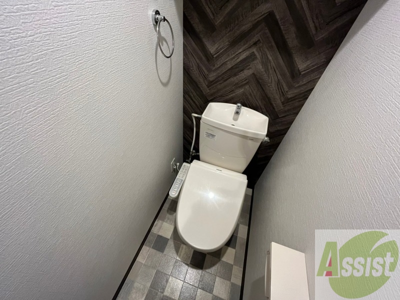 トイレ　こちらはトイレです。清潔感があり、安心して使用できます。