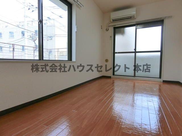 居室・リビング　別号室参考写真