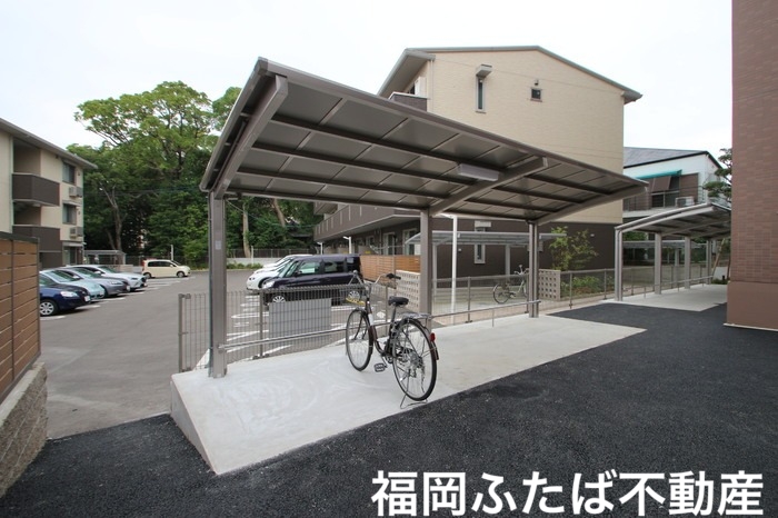 西鉄天神大牟田線 雑餉隈駅 徒歩4分 5階建 築10年の外観写真