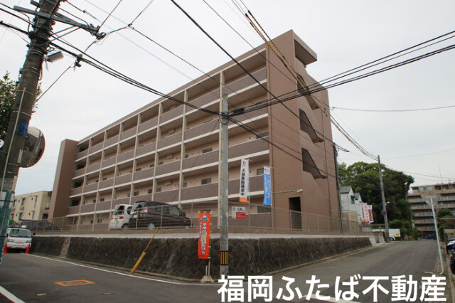 西鉄天神大牟田線 雑餉隈駅 徒歩4分 5階建 築10年の外観写真