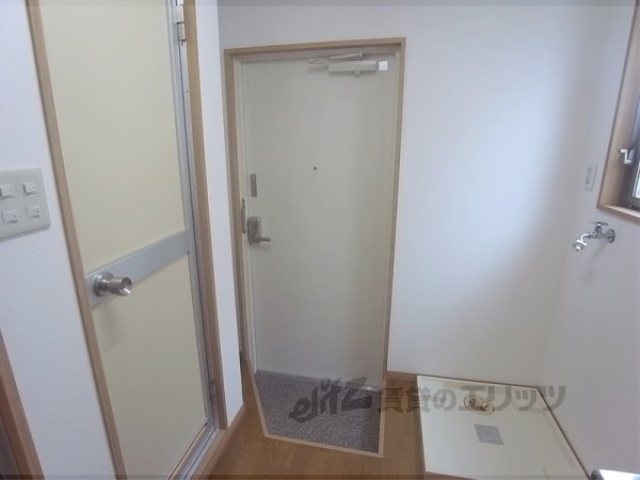 REVERY朱雀の玄関写真