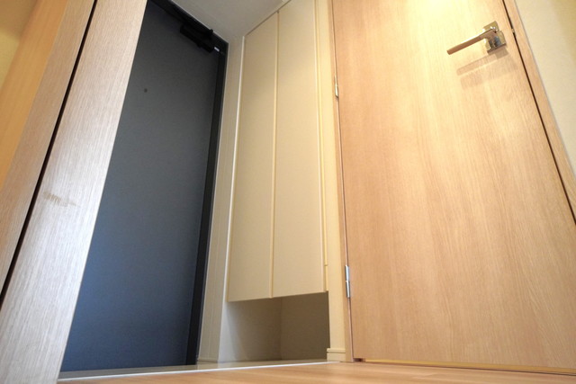 玄関　※写真は同タイプ住戸です。