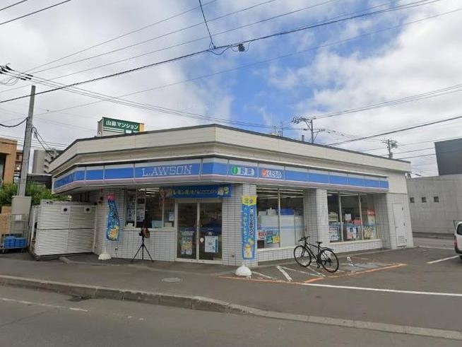 コンビニ　ローソン札幌南16条西店（コンビニ）まで177m