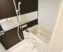 バス・シャワールーム　清潔感のあるお風呂です