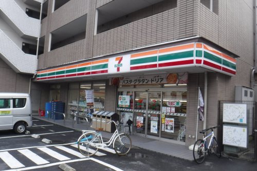 コンビニ　セブン-イレブン 中野上高田１丁目店（コンビニ）まで329m