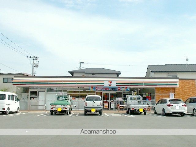コンビニ　セブンイレブン楠団地店（コンビニ）まで1000m