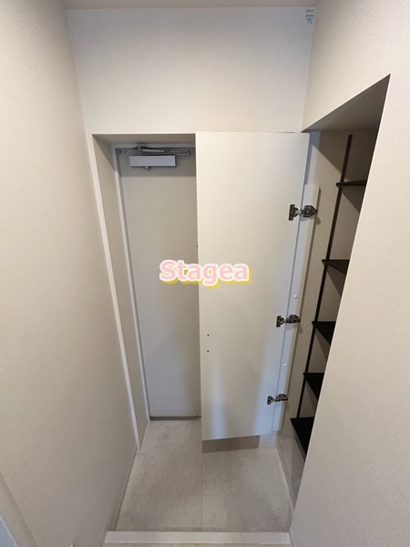 シャロン大宮の玄関写真
