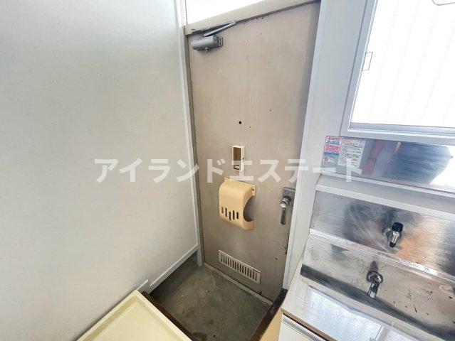 玄関　※別号室参考写真