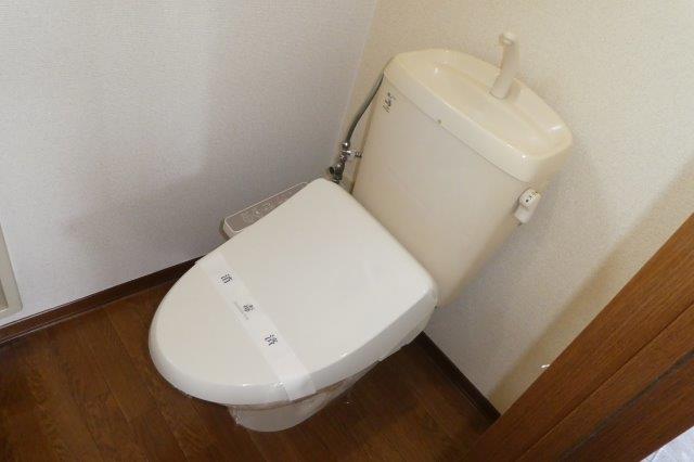 ＪＲ山陽本線 倉敷駅 徒歩12分 2階建 築27年のトイレ写真
